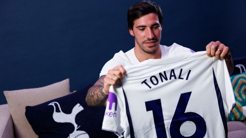 Tottenham sign Sandro Tonali in club-record £100m deal