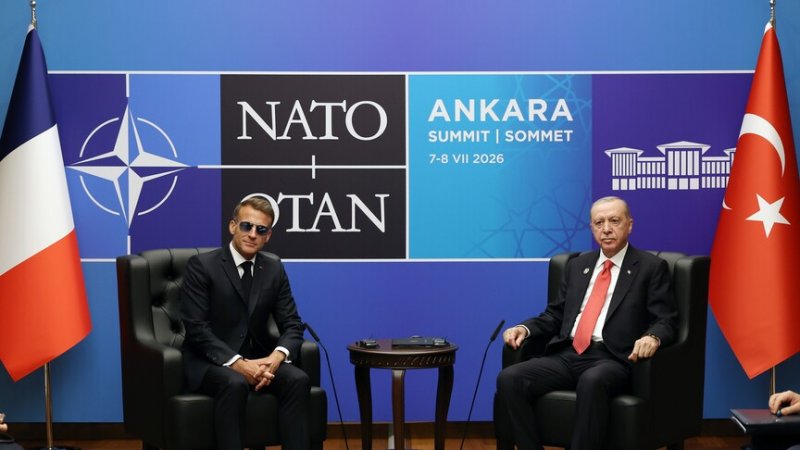 Turkish, French presidents hold talks in Ankara