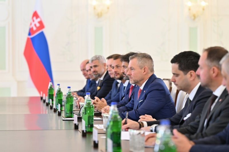 2026/07/17840-1784023585.jpg + Prezident İlham Əliyevin Şuşada Slovakiya Prezidenti ilə geniş tərkibdə görüşü olub - YENİLƏNİB News about - Prezident İlham Əliyevin Şuşada Slovakiya Prezidenti ilə geniş tərkibdə görüşü olub - YENİLƏNİB