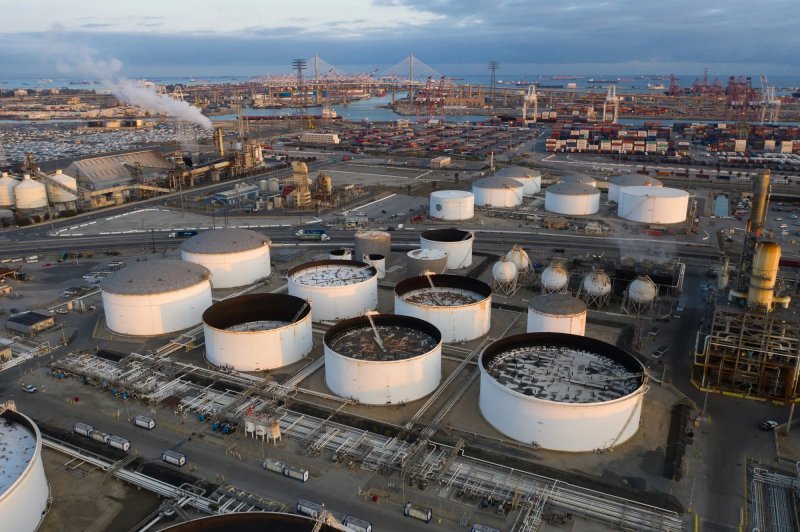 Oil surges as U.S. reinstates Iran naval blockade