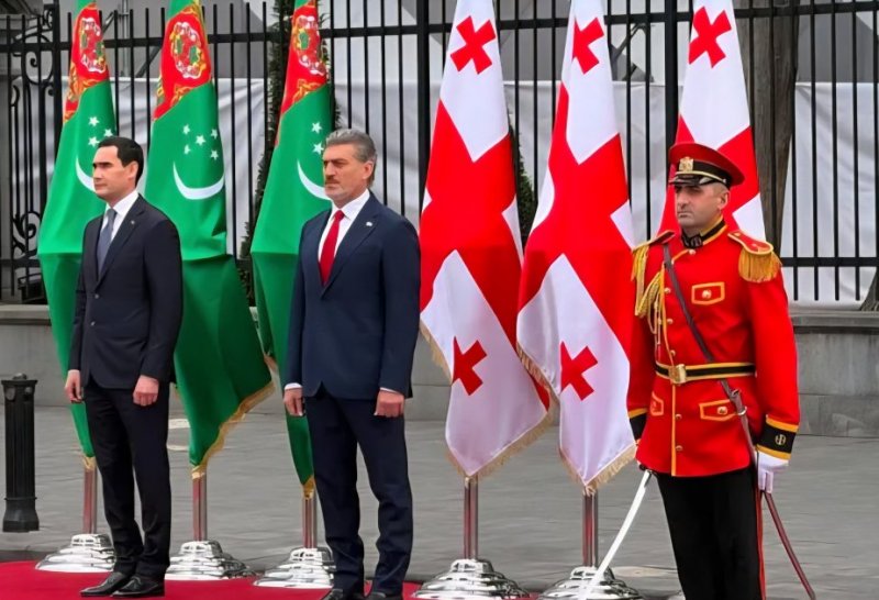 Türkmənistan prezidenti Gürcüstanda rəsmi səfərdədir