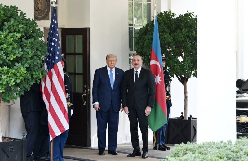   Donald Tramp Azərbaycan Prezidentinin fikirlərinin yer aldığı məqaləni paylaşıb  