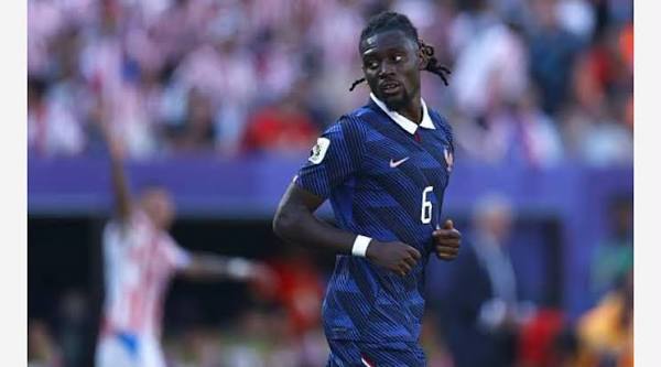Mançester Yunayted Manu Koneni transfer etmək istəyir