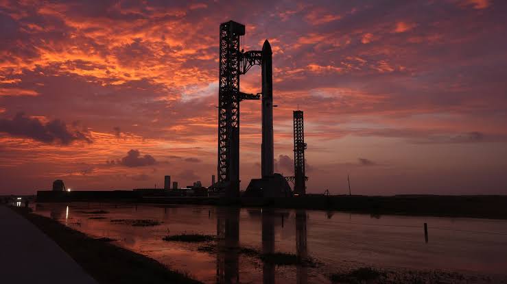 SpaceX son anda Starship uçuşunu ləğv edib