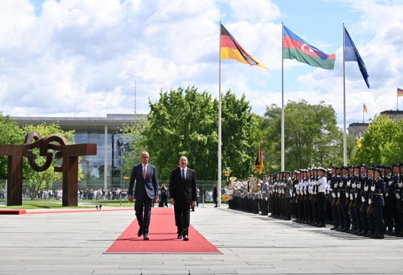   Prezident İlham Əliyevin Berlində rəsmi qarşılanma mərasimi keçirilib  