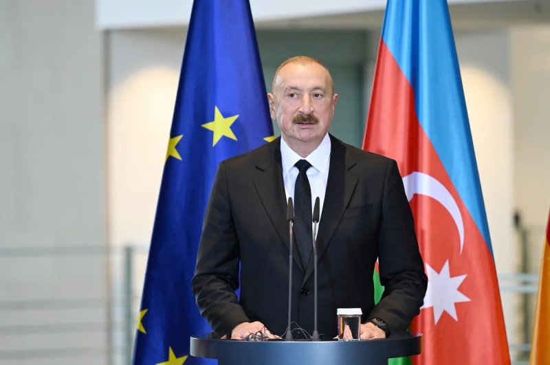   Prezident İlham Əliyev: Azərbaycan gələcəkdə yaşıl enerjisini də Avropa məkanına çatdırmaq əzmindədir  