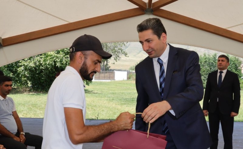 2026/07/17848-1784893426.jpg + Xocalı və Ağdərəyə köç davam edir: 53 ailəyə evlərinin açarları təqdim olunub News about - Xocalı və Ağdərəyə köç davam edir: 53 ailəyə evlərinin açarları təqdim olunub