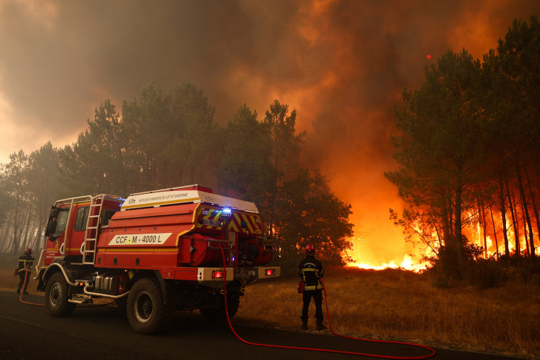 Spain declares emergency as wildfires force 11,500 evacuations