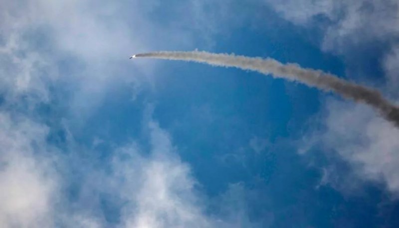 Houthis claim they targeted Saudi east-west oil transport