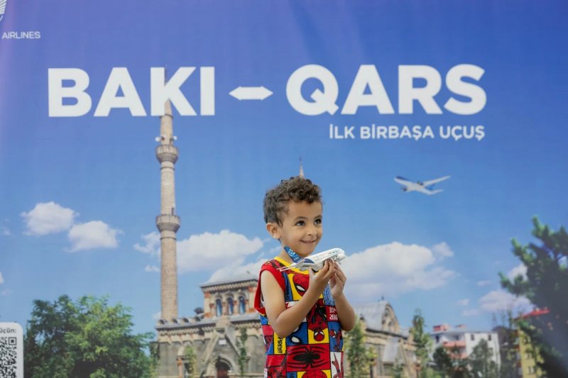AZAL Qarsa ilk uçuşunu həyata keçirib