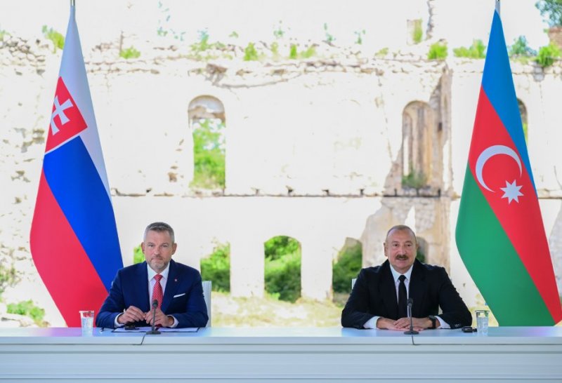 Prezident: Azərbaycan-Slovakiya siyasi əlaqələri çox yüksək səviyyədədir