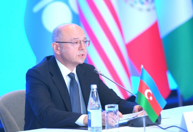 Minister Shahbazov outlines Azerbaijan's balanced energy policy