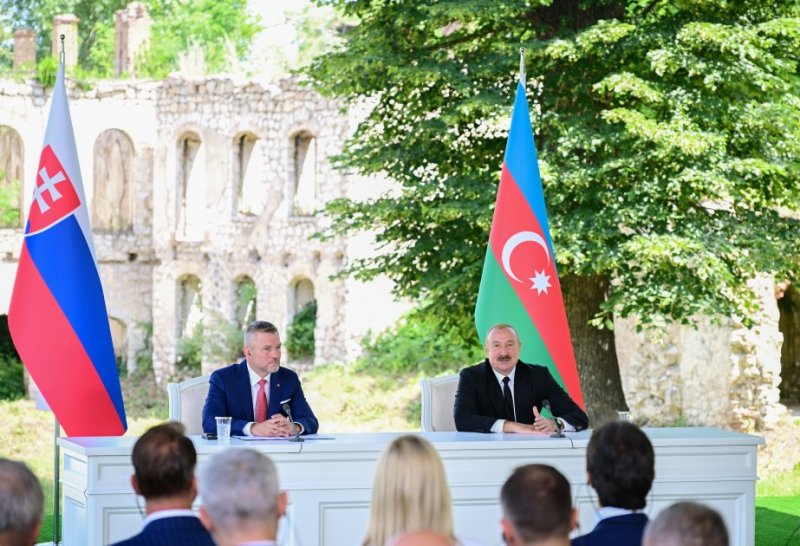   Azərbaycan Prezidenti: Biz çox şadıq ki, Slovakiya Qarabağın bərpasında fəal iştirak edir  
