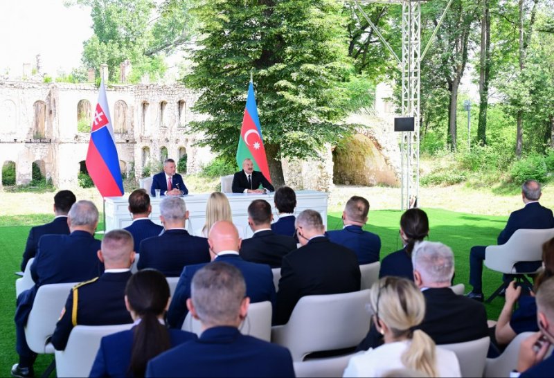 Prezident İlham Əliyev: Əminəm ki, bundan sonra da Azərbaycan-Slovakiya münasibətləri inkişaf edəcək 