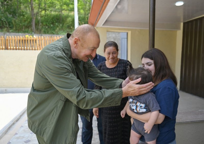 News about -   President Ilham Aliyev inspects restoration works in Shusha’s Kichik Galaderesi village, meets with returning residents  