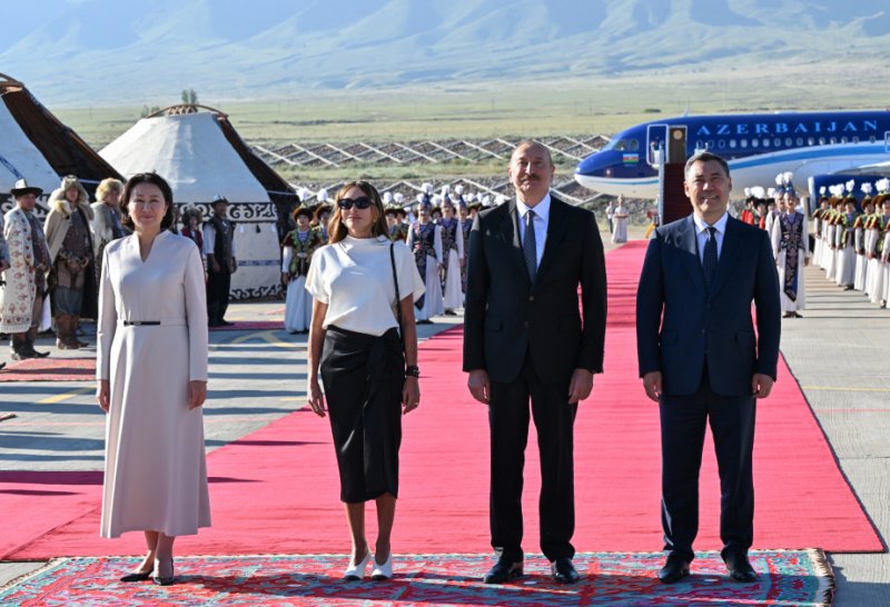   President Ilham Aliyev arrives in Kyrgyzstan for state visit  