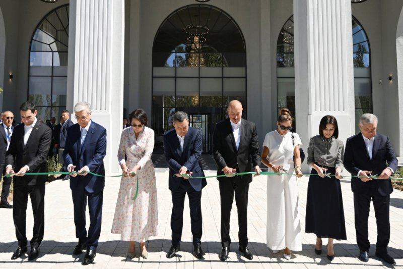   İssık-Kul gölünün sahilində “Baku Resort & Spa” mehmanxanasının açılışı olub  