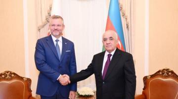 Baş nazir Əli Əsədov Slovakiya Prezidenti Peter Pelleqrini ilə görüşüb