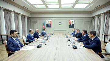 Azərbaycanın Baş naziri Əli Əsədov Rusiyanın səhiyyə naziri ilə görüşüb