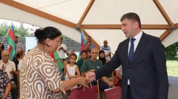 Xocalı və Ağdərəyə köç davam edir: 53 ailəyə evlərinin açarları təqdim olunub