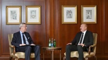 President Ilham Aliyev meets with Chairman of Eastern Committee of German Economy