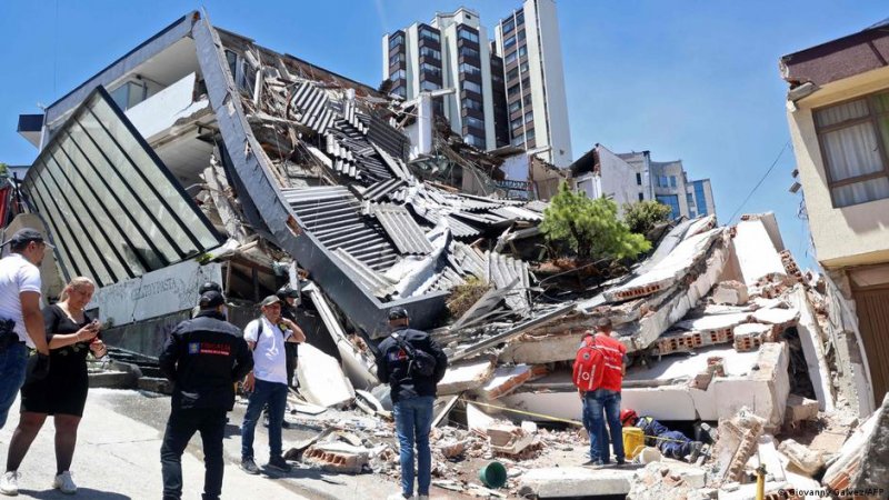   Kolumbiyada zəlzələ nəticəsində ölənlərin sayı 220 nəfəri ötüb - YENİLƏNİB  