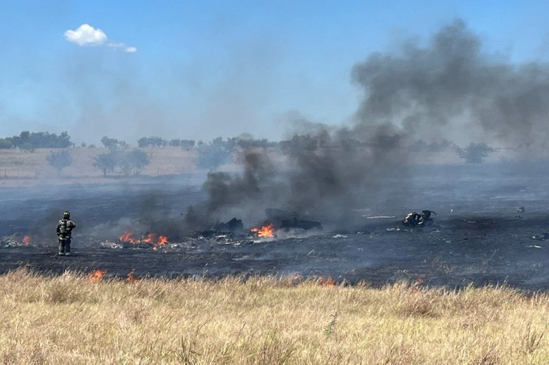 Two killed in U.S. Texas military helicopter crash