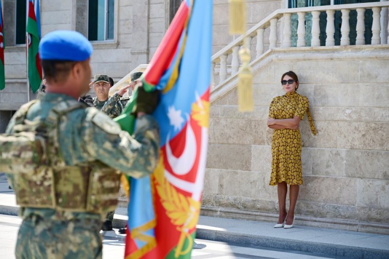 2026/08/3-1786473540.jpg + Prezident Naxçıvanda yeni komando hərbi hissələrinə Döyüş bayraqlarının verilməsi mərasimində iştirak edib News about - Prezident Naxçıvanda yeni komando hərbi hissələrinə Döyüş bayraqlarının verilməsi mərasimində iştirak edib
