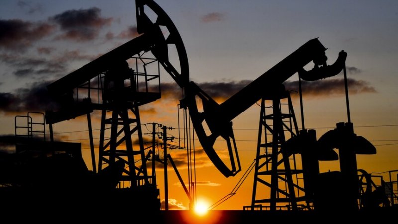 EIA “Brent” neftinin qiyməti ilə bağlı proqnozunu artırıb