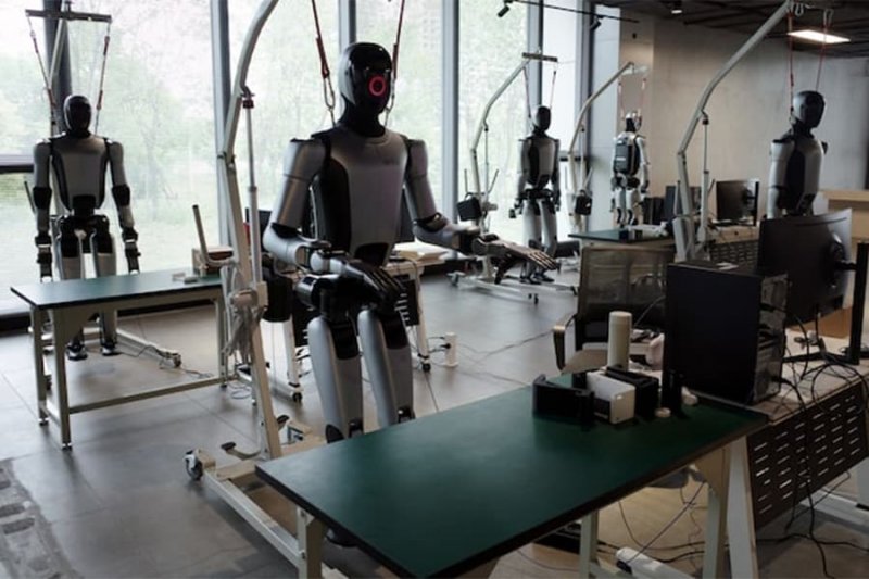 İnsanabənzər robotlara tələbat artır: 2025-ci ildə 7 min android satılıb