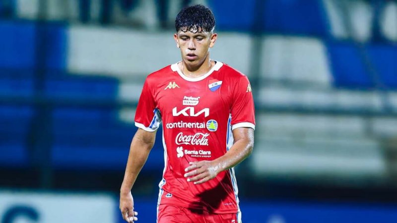 Brayton və Aston Villa Mauro Koronelin transferinə maraq göstərir