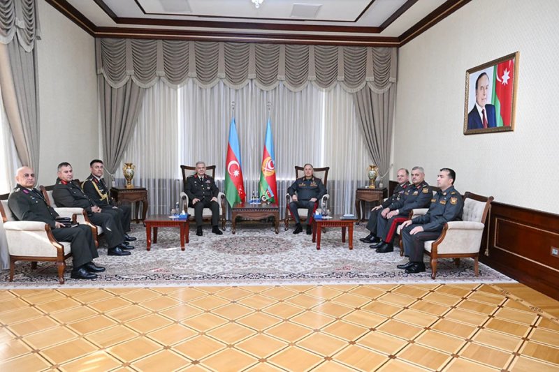 Kərim Vəliyev Türkiyə nümayəndə heyəti ilə birgə təlimi müzakirə edib