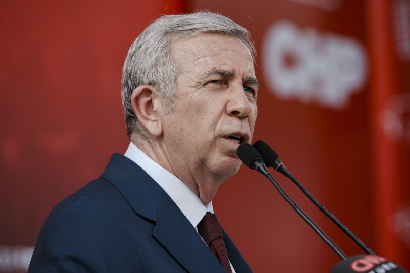 Ankara Böyükşəhər Bələdiyyəsinin sədri CHP-dən istefa verib