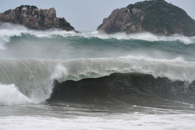 Mexico's Pacific coast braces for Hurricane Polo