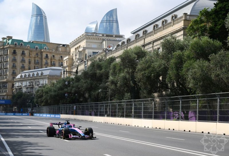Verstappen beats Russell and Hamilton in final practice for Azerbaijan GP