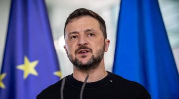 Zelenski Ukrayna ordusunun Rusiyada neft emalı müəssisələrini vurduğunu bildirib