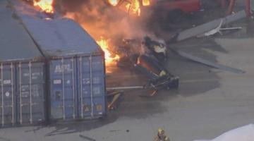 Helicopter crashes in Los Angeles, killing at least 3