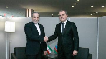 Azərbaycan və İran XİN rəhbərləri regional prosesləri müzakirə ediblər