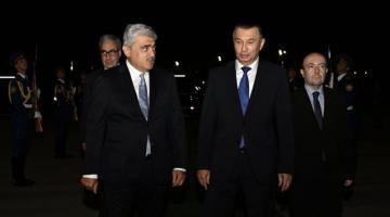 Tajik prime minister arrives in Azerbaijan